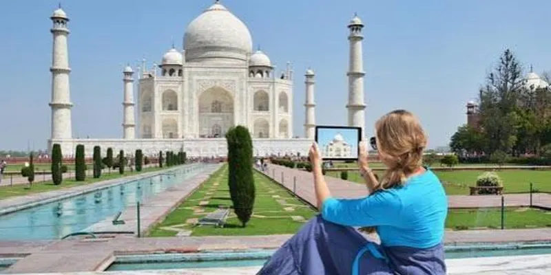 Golden Triangle Couple & Honeymoon Package
